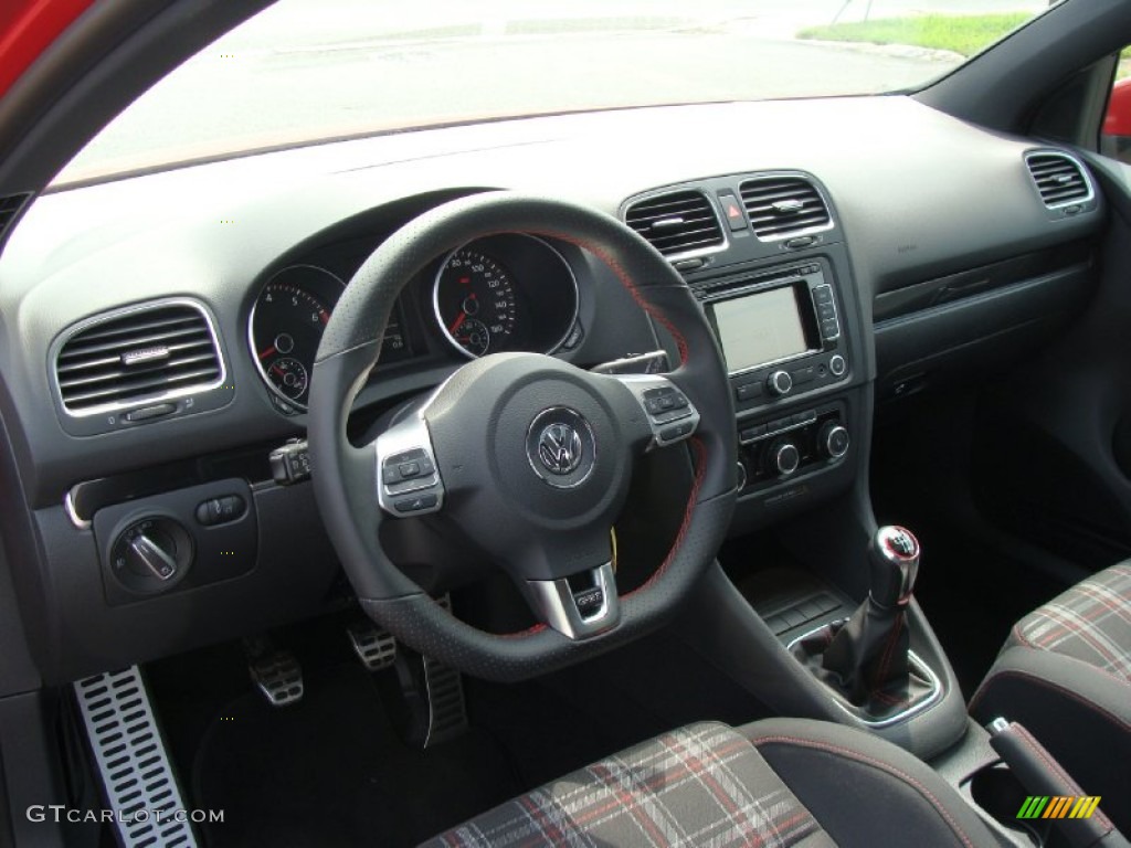 Interlagos Plaid Cloth Interior 2011 Volkswagen GTI 2 Door Photo #53657300