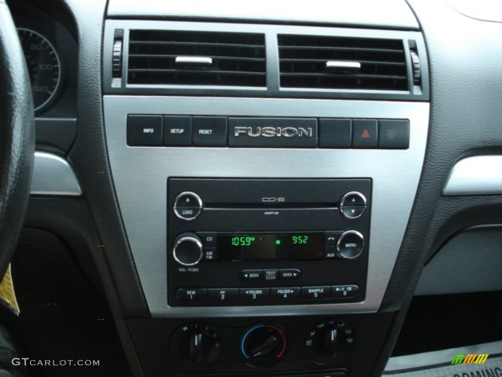 2008 Ford Fusion SE Audio System Photo #53658309