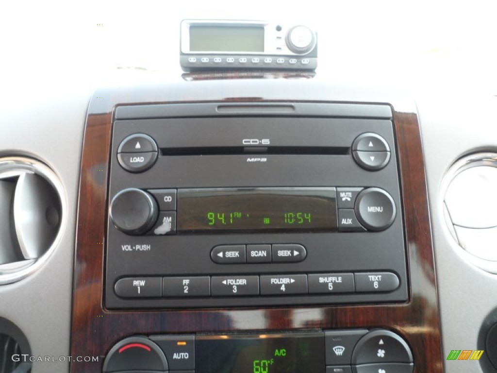 2005 Ford F150 King Ranch SuperCrew Audio System Photo #53662487