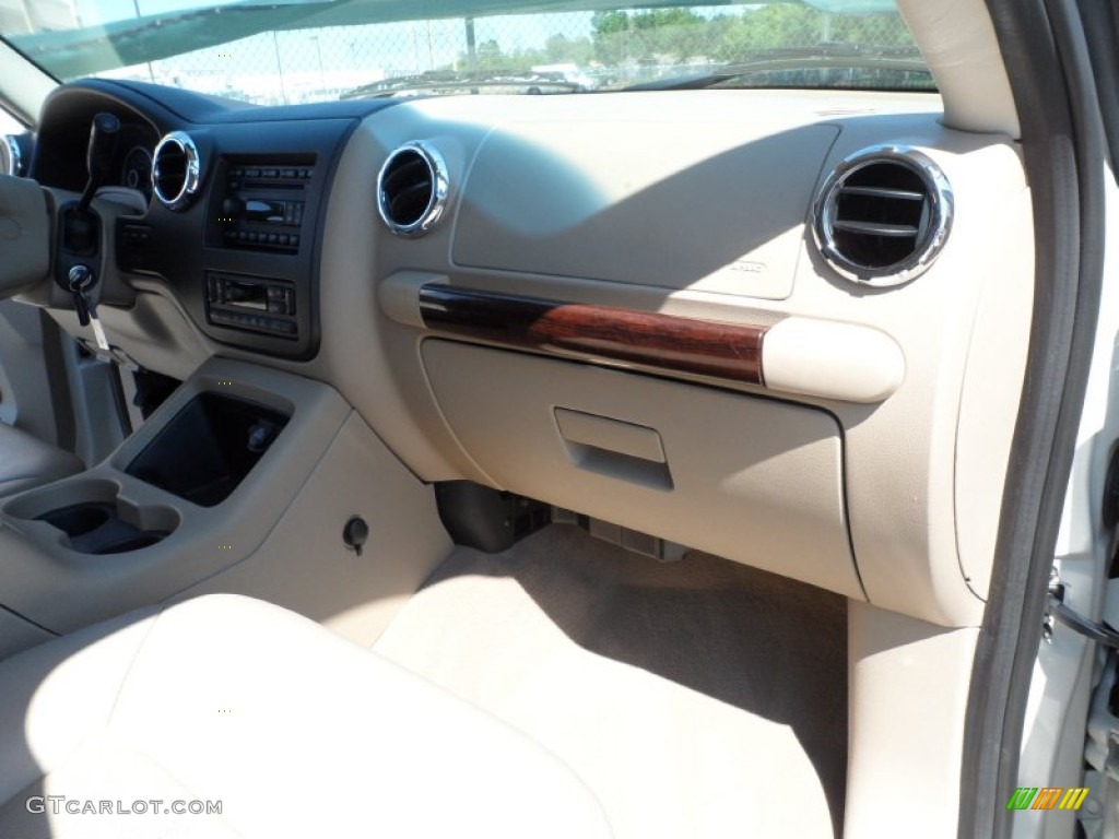 2006 Expedition Limited - Cashmere Tri-Coat Metallic / Medium Parchment photo #24