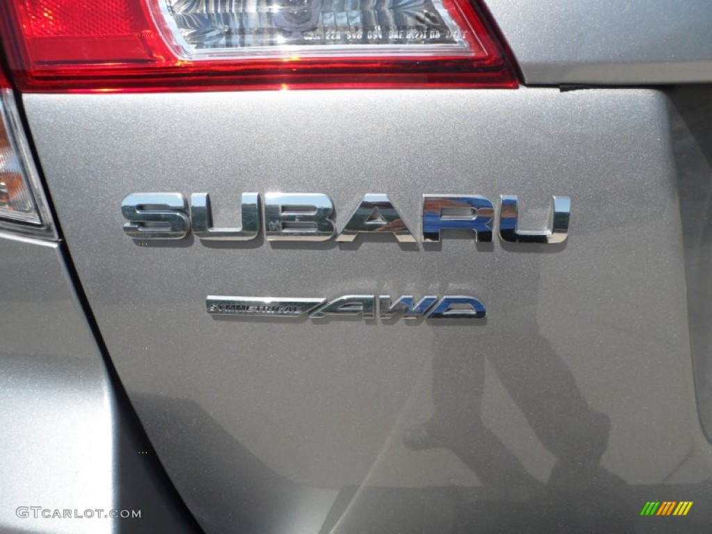 2010 Subaru Outback 2.5i Limited Wagon Marks and Logos Photo #53665154