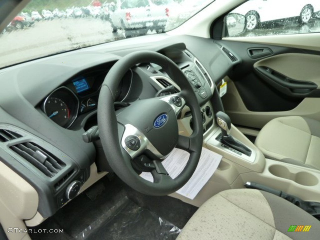 2012 Focus SE Sedan - Sonic Blue Metallic / Stone photo #12