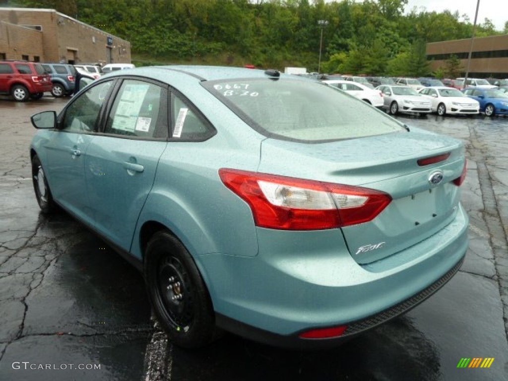 2012 Focus SE Sedan - Frosted Glass Metallic / Stone photo #4