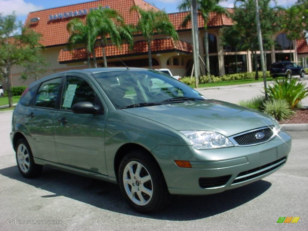 2006 Ford Focus ZX3 Hatchback as well 2005 Ford Focus Interior ...