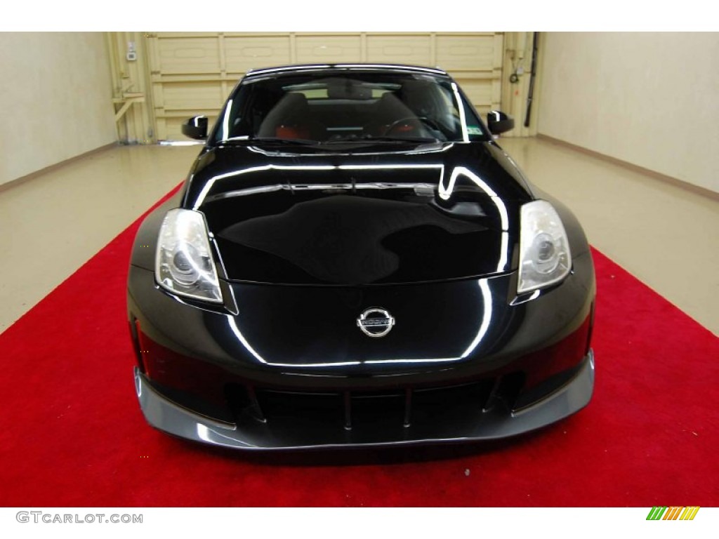 2008 350Z NISMO Coupe - Magnetic Black / NISMO Black/Red photo #2