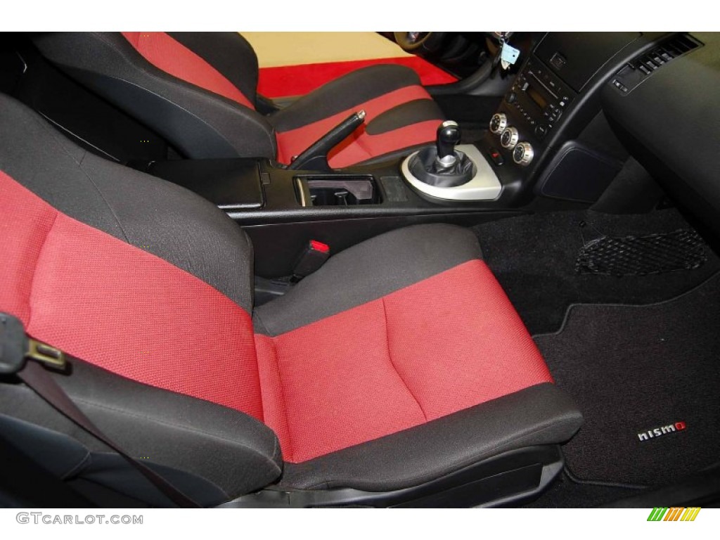 NISMO Black/Red Interior 2008 Nissan 350Z NISMO Coupe Photo #53669134