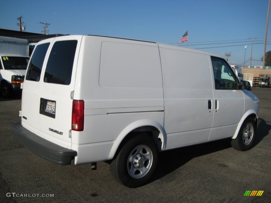 2005 Astro Cargo Van - Summit White / Neutral photo #6