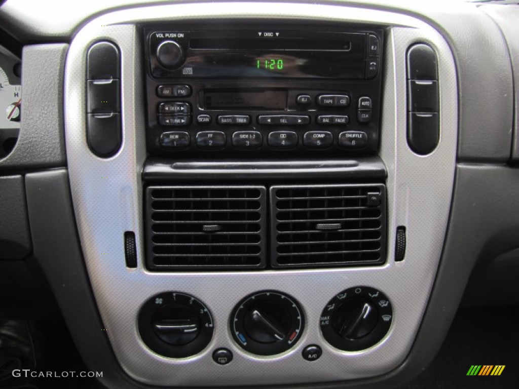2003 Mercury Mountaineer Convenience AWD Controls Photo #53676570