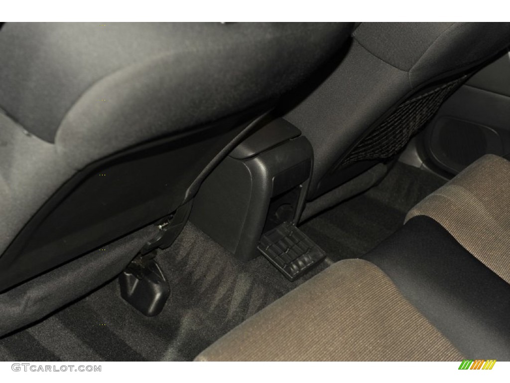 2007 Outback 2.5i Wagon - Brilliant Silver Metallic / Warm Ivory Tweed photo #24