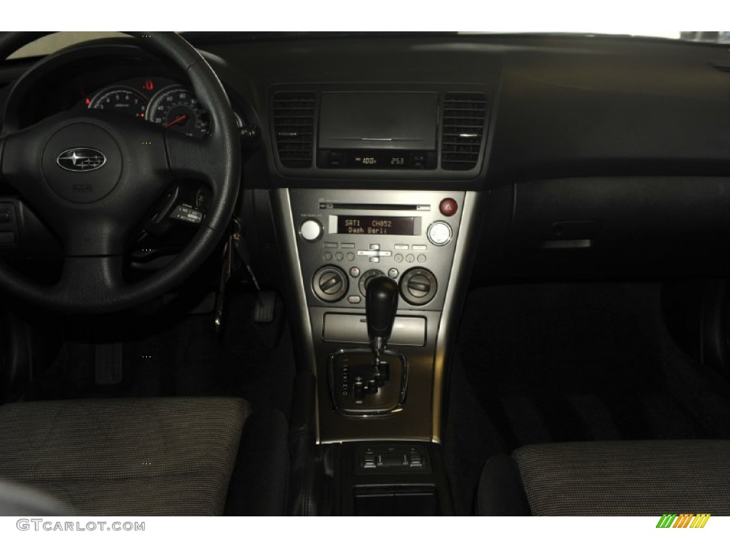 2007 Outback 2.5i Wagon - Brilliant Silver Metallic / Warm Ivory Tweed photo #27