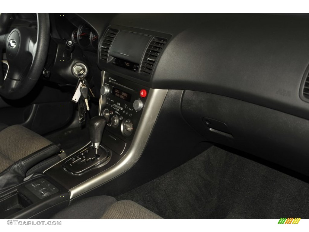 2007 Outback 2.5i Wagon - Brilliant Silver Metallic / Warm Ivory Tweed photo #35