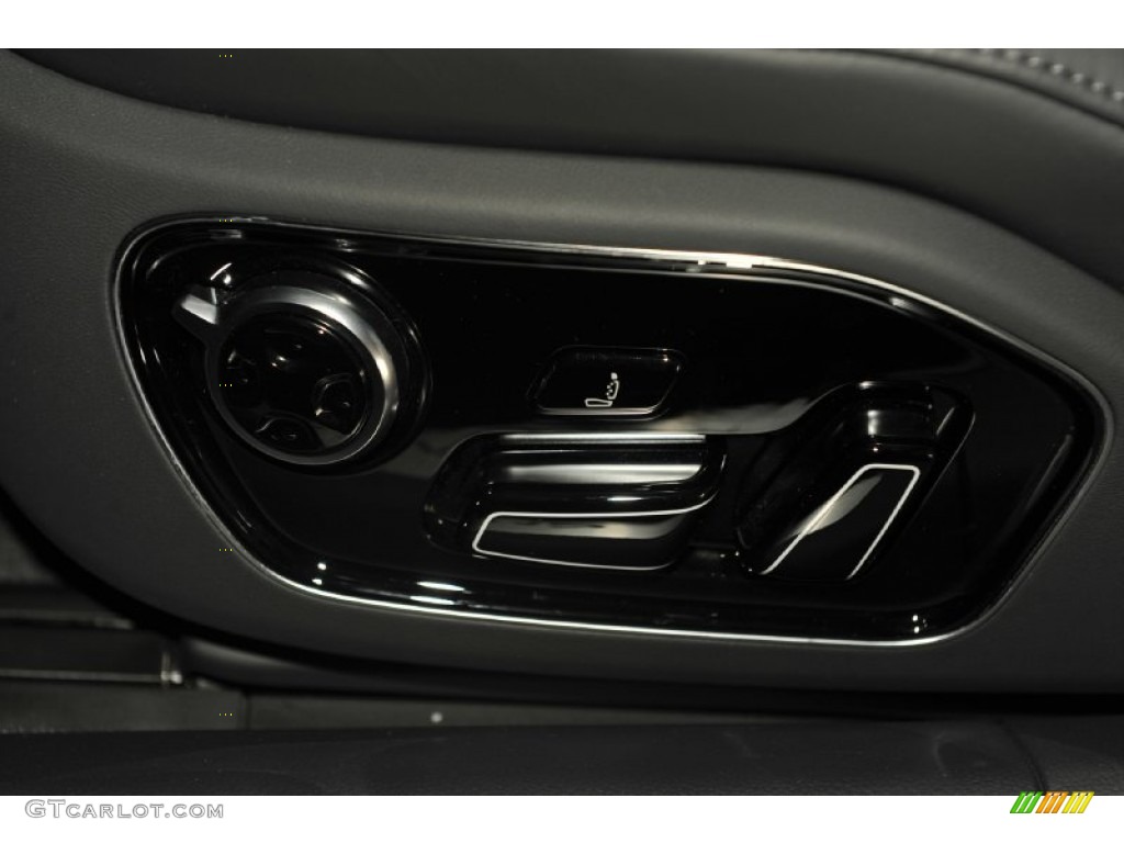2012 Audi A8 L W12 6.3 Controls Photo #53679723