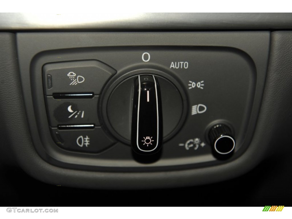2012 Audi A8 L W12 6.3 Controls Photo #53679861