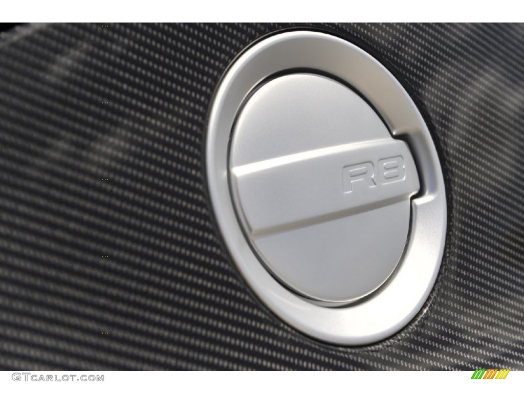 2011 Audi R8 5.2 FSI quattro Marks and Logos Photo #53680236