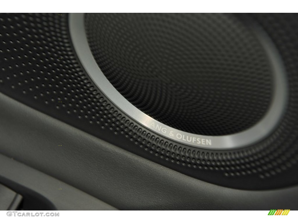 2011 Audi R8 5.2 FSI quattro Audio System Photo #53680266
