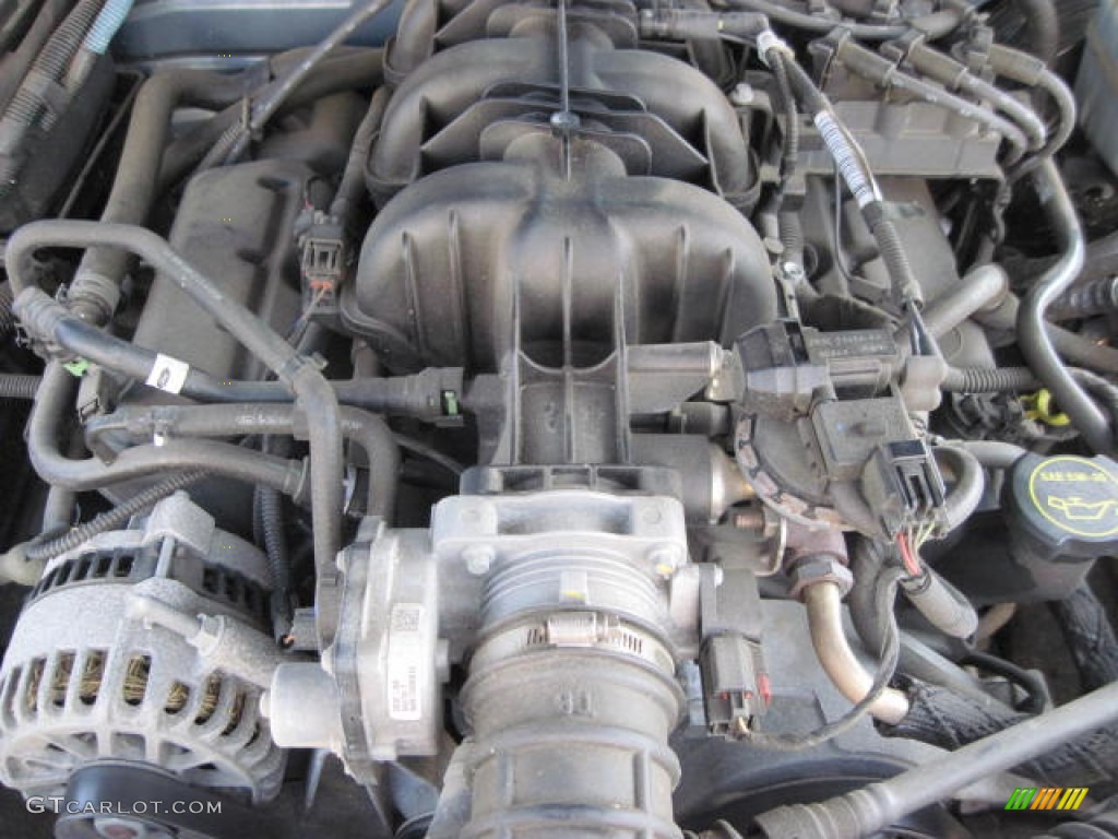 2005 Ford Mustang V6 Premium Coupe 4.0 Liter SOHC 12-Valve V6 Engine Photo #53682057