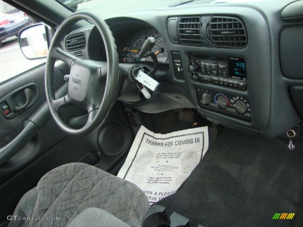 1999 GMC Sonoma SLS Regular Cab Pewter Dashboard Photo #53683815