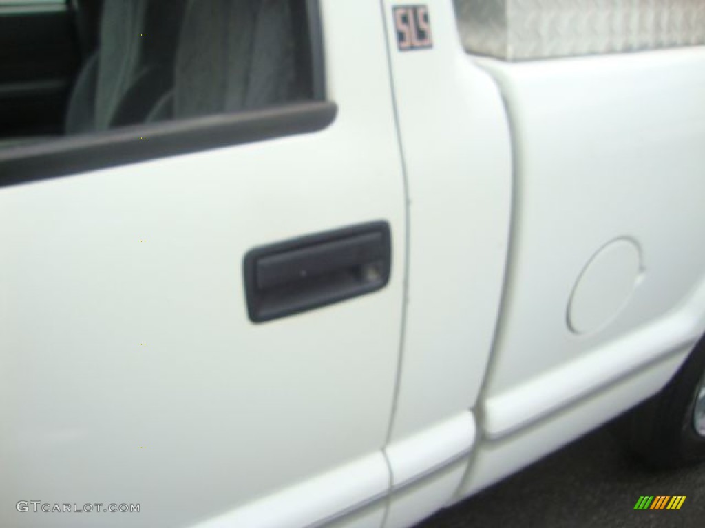 1999 Sonoma SLS Regular Cab - Summit White / Pewter photo #27