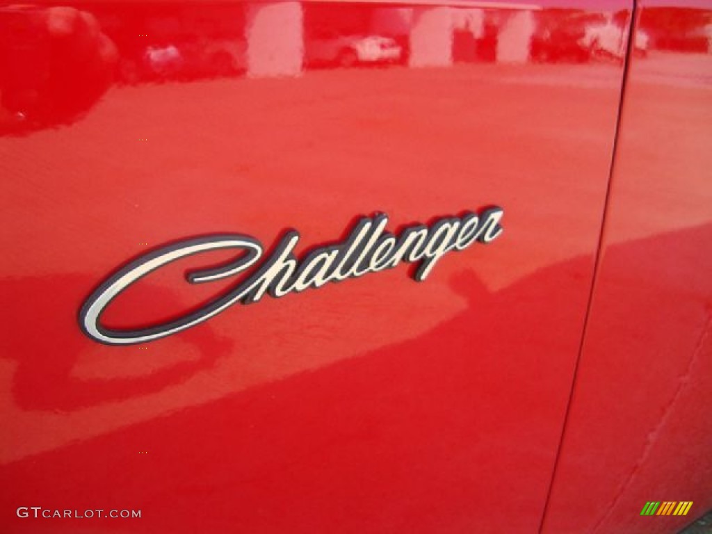 2010 Challenger R/T Classic - TorRed / Dark Slate Gray photo #33