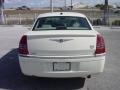 Cool Vanilla - 300 C HEMI Photo No. 5