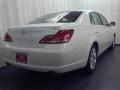 2009 Blizzard White Pearl Toyota Avalon XLS  photo #16