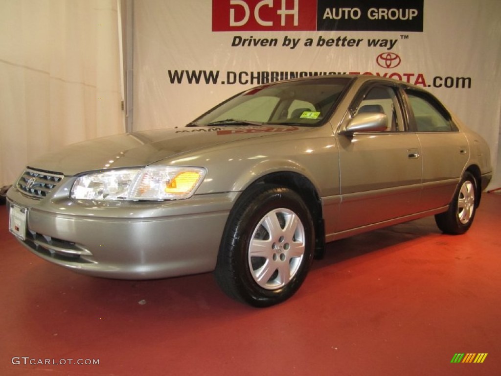 2001 Camry LE - Cashmere Beige Metallic / Oak photo #1