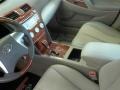 Black - Camry LE Photo No. 13