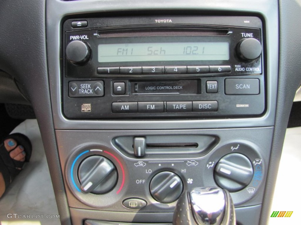 2003 Toyota Celica GT Audio System Photos