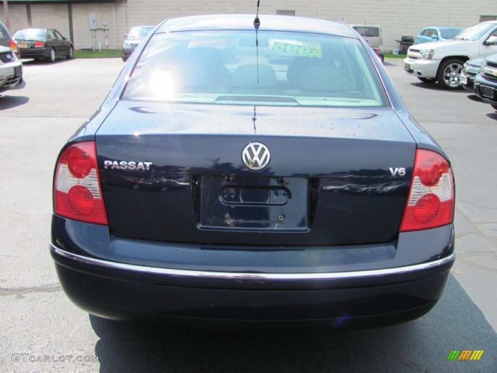 2002 Passat GLX Sedan - Blue Anthracite Pearl / Grey photo #16