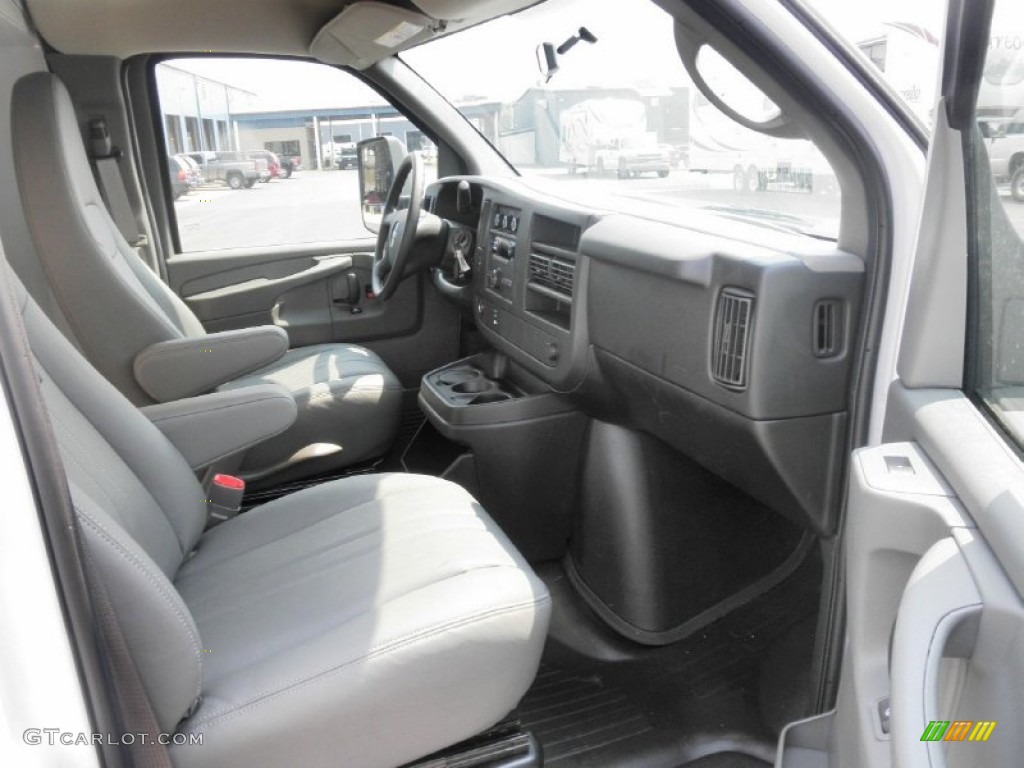 Medium Pewter Interior 2011 GMC Savana Cutaway 3500 Commercial Utility Truck Photo #53696505