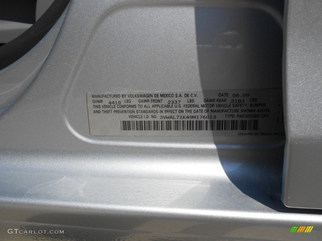 2009 Jetta TDI Sedan - Reflex Silver Metallic / Art Grey photo #27
