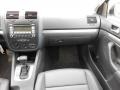 Black Uni - Jetta SE Sedan Photo No. 19