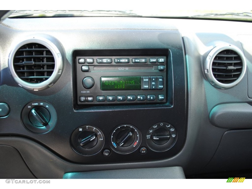 2003 Expedition XLT 4x4 - Dark Shadow Grey Metallic / Flint Grey photo #10