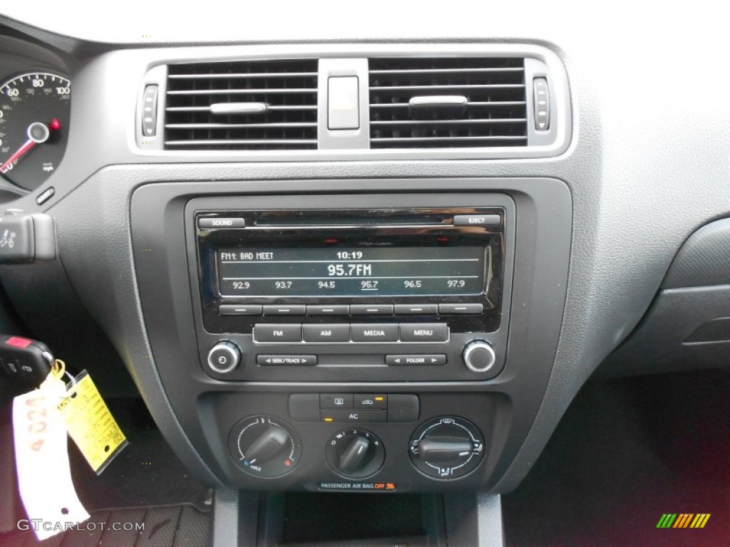 2012 Volkswagen Jetta S Sedan Controls Photo #53700678