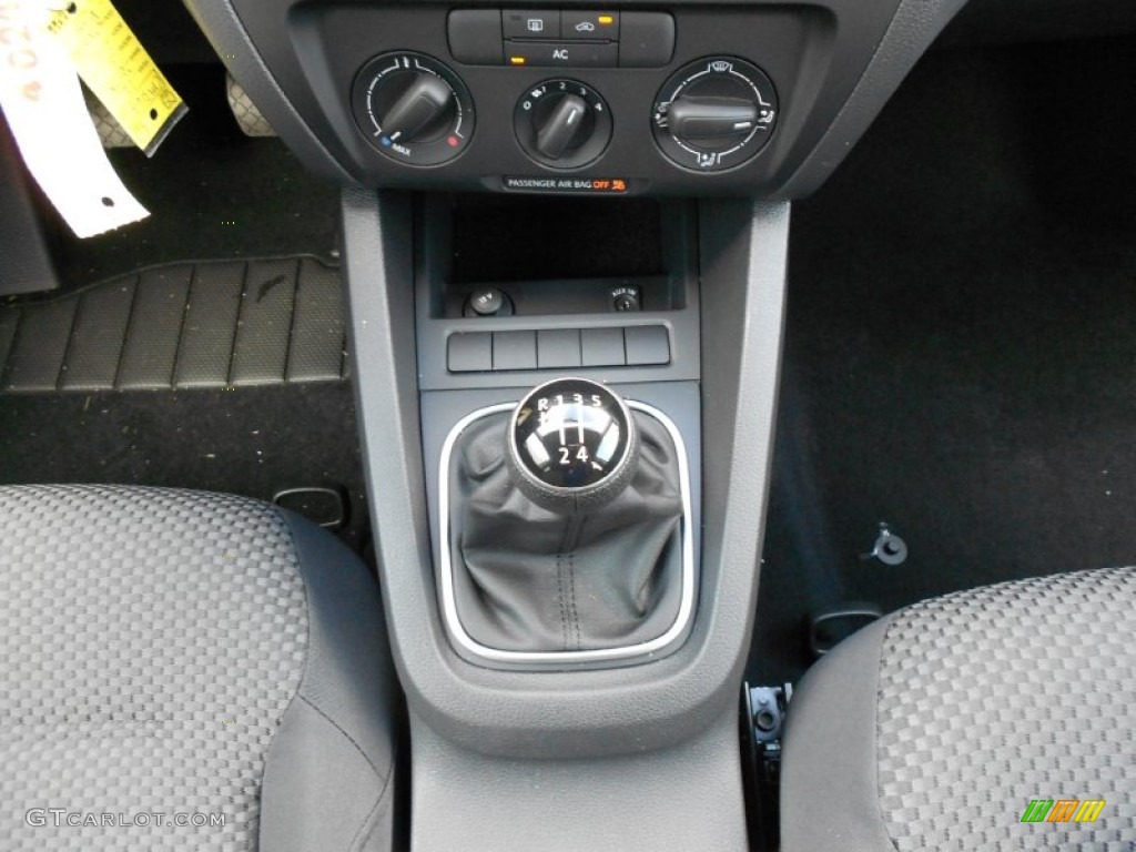 2012 Volkswagen Jetta S Sedan 5 Speed Manual Transmission Photo #53700684