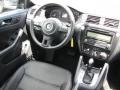 Black - Jetta SE Sedan Photo No. 11