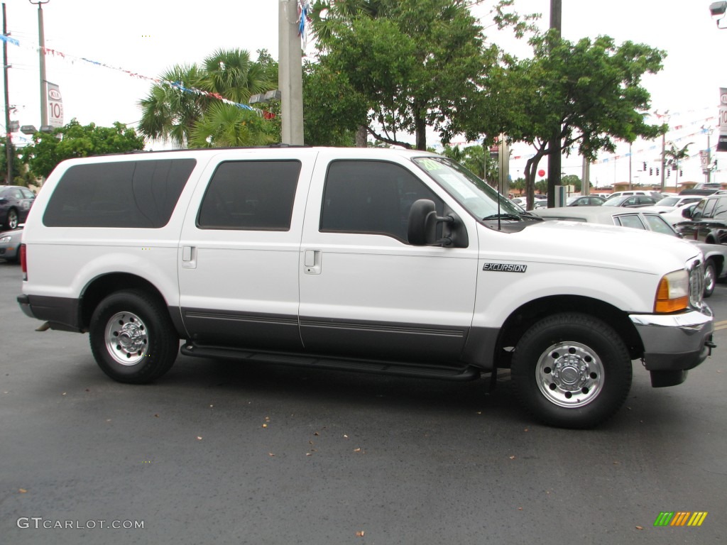 Oxford White 2001 Ford Excursion XLT Exterior Photo #53704509