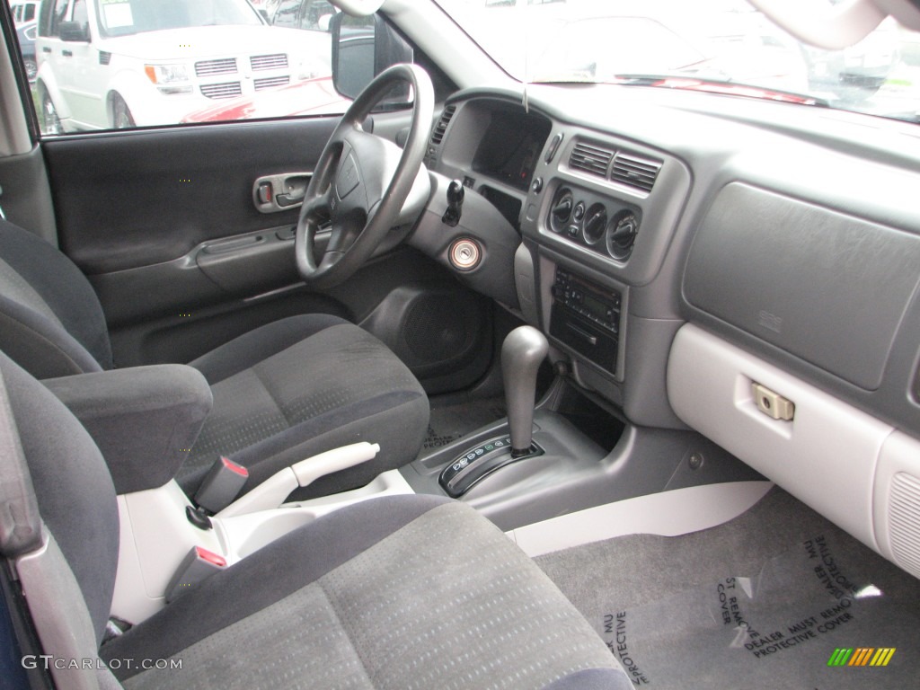 Gray Interior 2004 Mitsubishi Montero Sport LS Photo #53705055