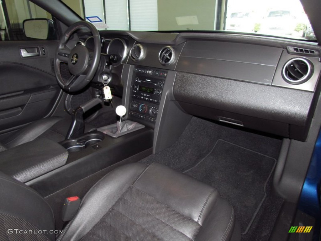 2009 Ford Mustang Shelby GT500 Coupe Black/Black Dashboard Photo #53706804