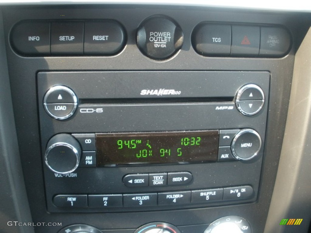 2008 Ford Mustang GT Premium Coupe Audio System Photo #53711775