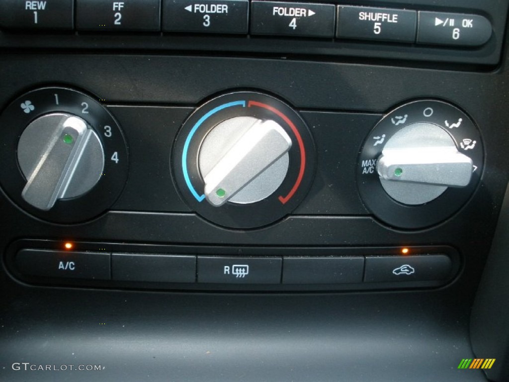 2008 Ford Mustang GT Premium Coupe Controls Photo #53711781
