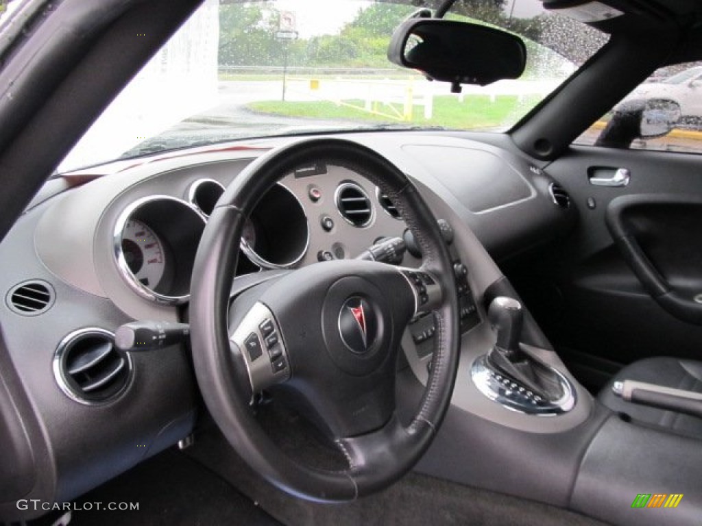 2007 Pontiac Solstice Roadster Ebony Dashboard Photo #53716686