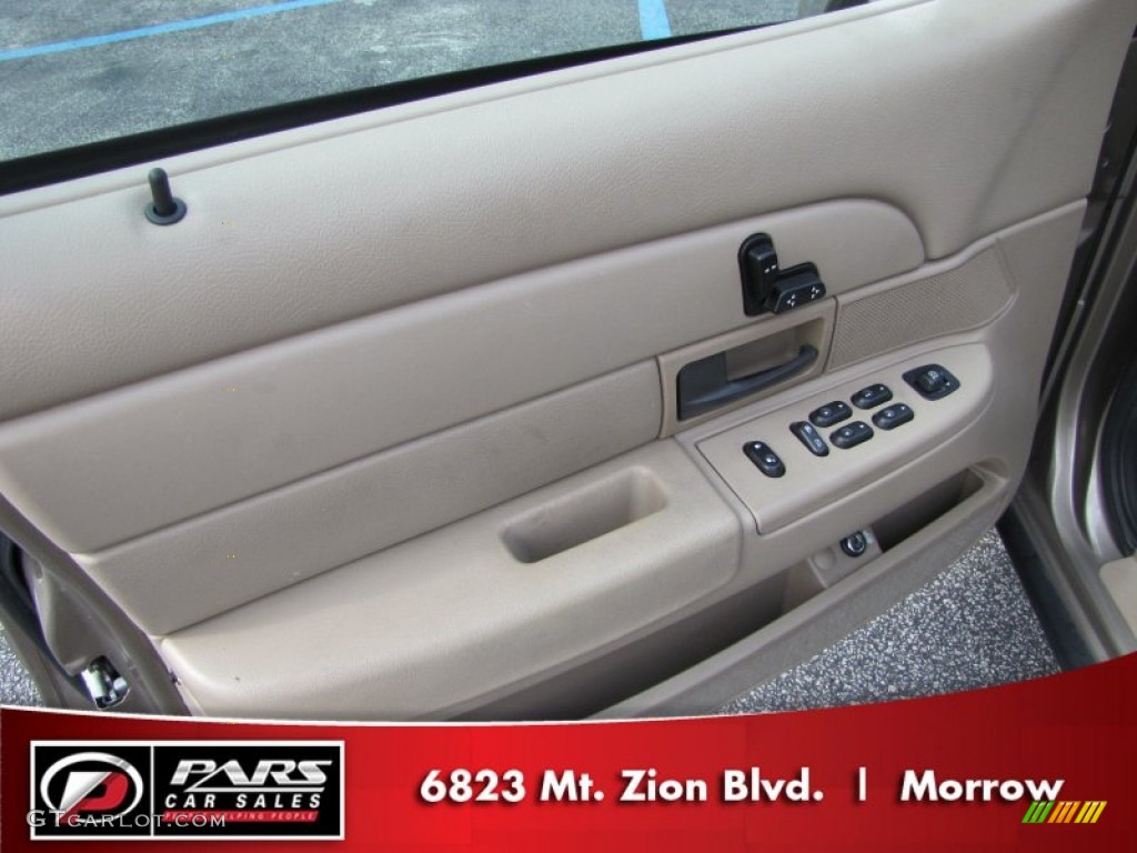 2004 Crown Victoria LX - Arizona Beige Metallic / Medium Parchment photo #7