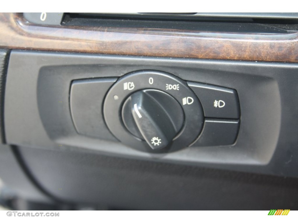 2006 3 Series 325i Sedan - Titanium Silver Metallic / Black photo #23