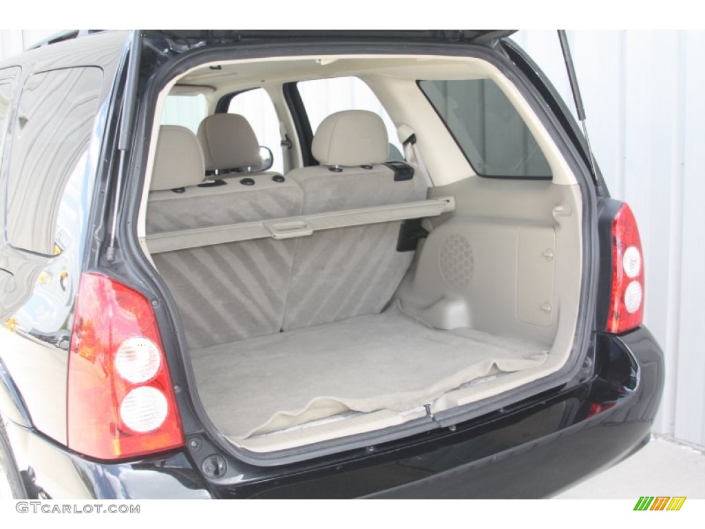 2005 Mazda Tribute s Trunk Photo #53719476