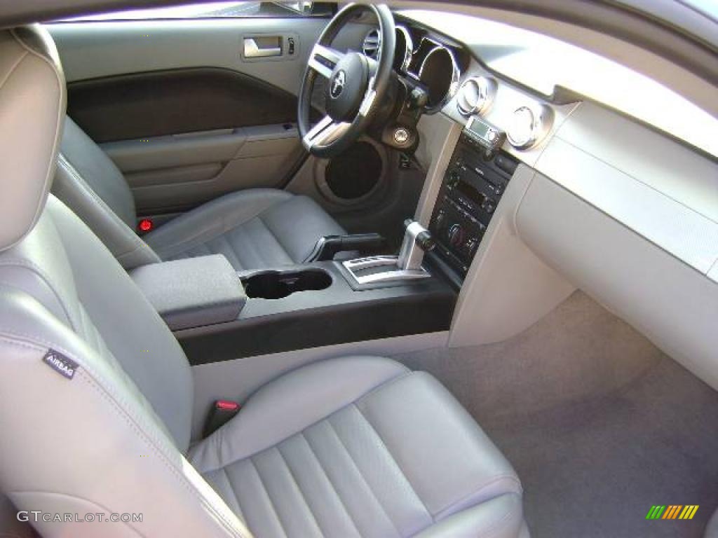 2006 Mustang GT Premium Coupe - Windveil Blue Metallic / Light Graphite photo #7