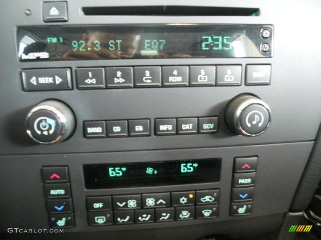 2005 Buick LaCrosse CXS Controls Photo #53720451