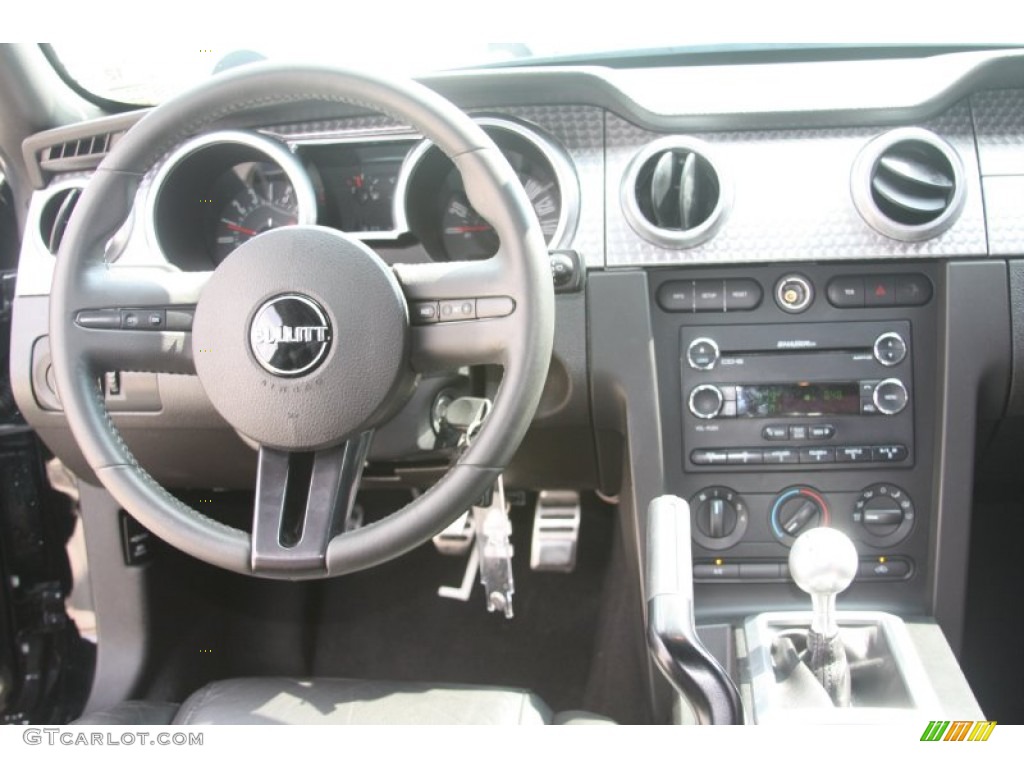 2008 Ford Mustang Bullitt Coupe Dark Charcoal Dashboard Photo #53720460