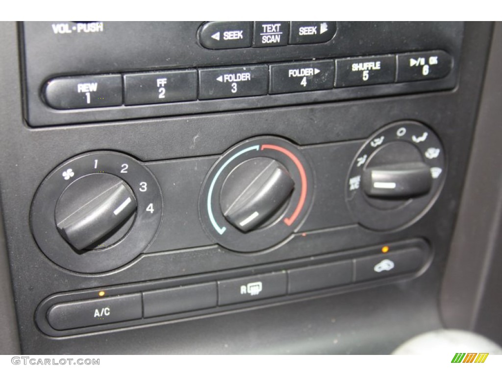 2008 Ford Mustang Bullitt Coupe Controls Photo #53720529