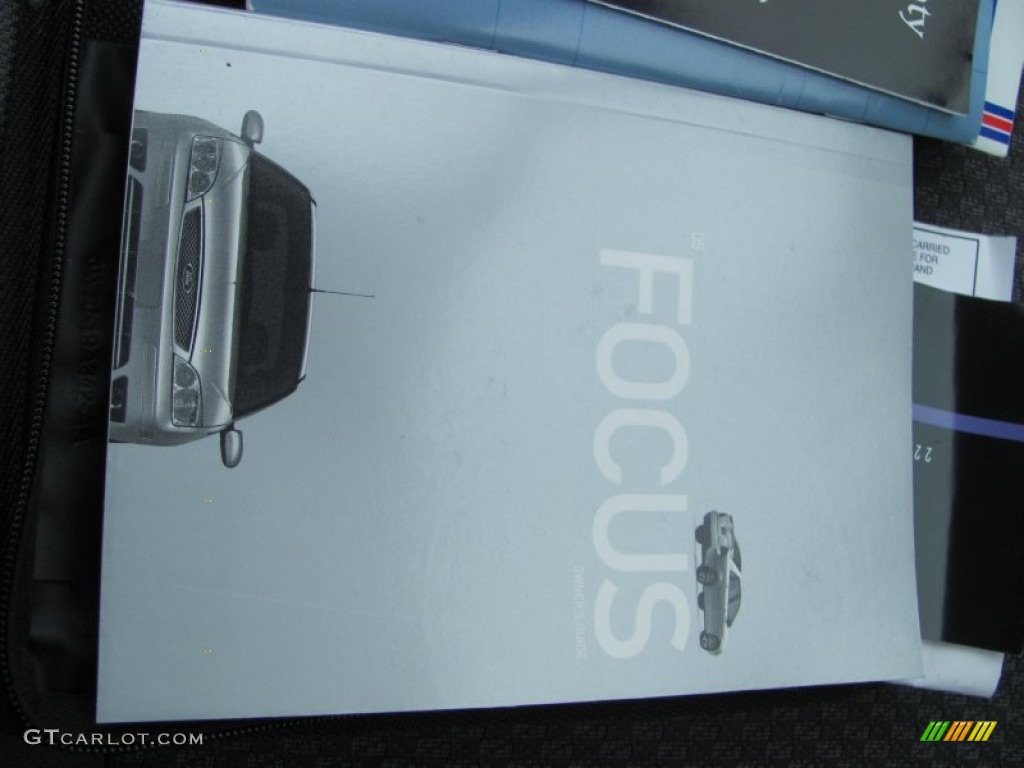 2005 Focus ZX3 SES Coupe - Liquid Grey Metallic / Dark Flint/Light Flint photo #4